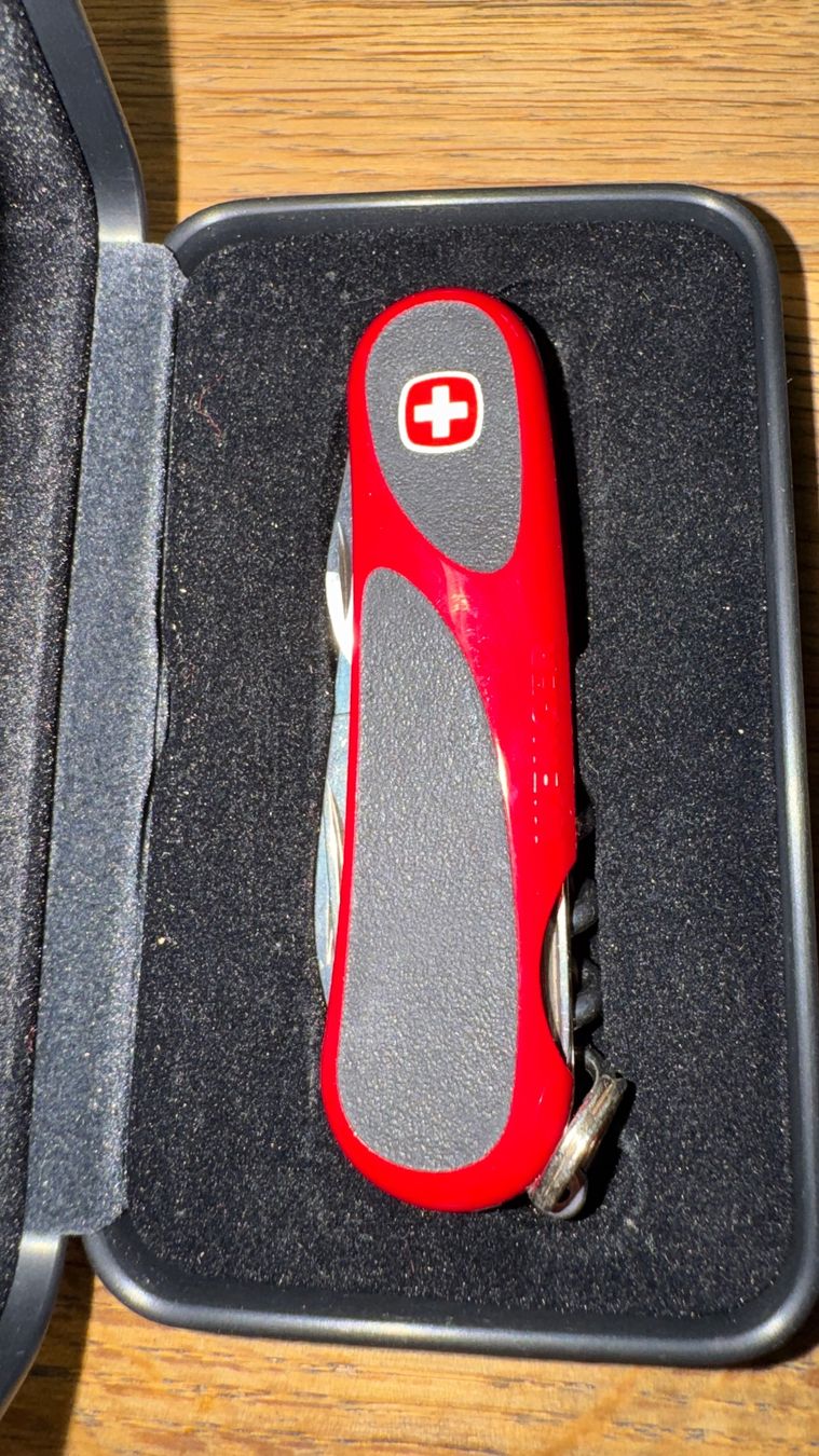 Wenger Taschenmesser: Wenger EvoGrip 10 Red Fabrikneu – Neu und originalverpackt aus Burgdorf von Catbagger64 3