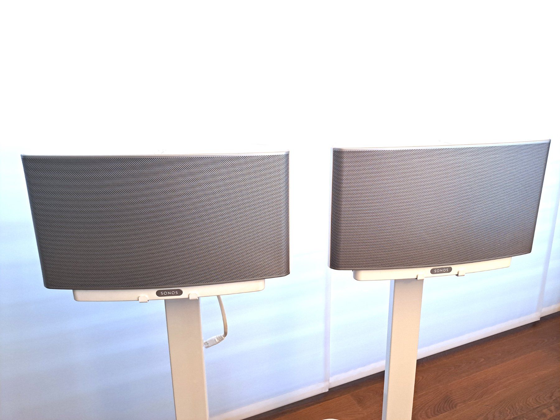 Sonos Casse acustiche: 2 Stk Sonos Play 5: Gen 1 mit Ständer – Usato da Rorschacherberg venduto da Scales1688 1