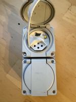 NAP Feller Sidos FI 30mA mit Steckdose 3 x T13