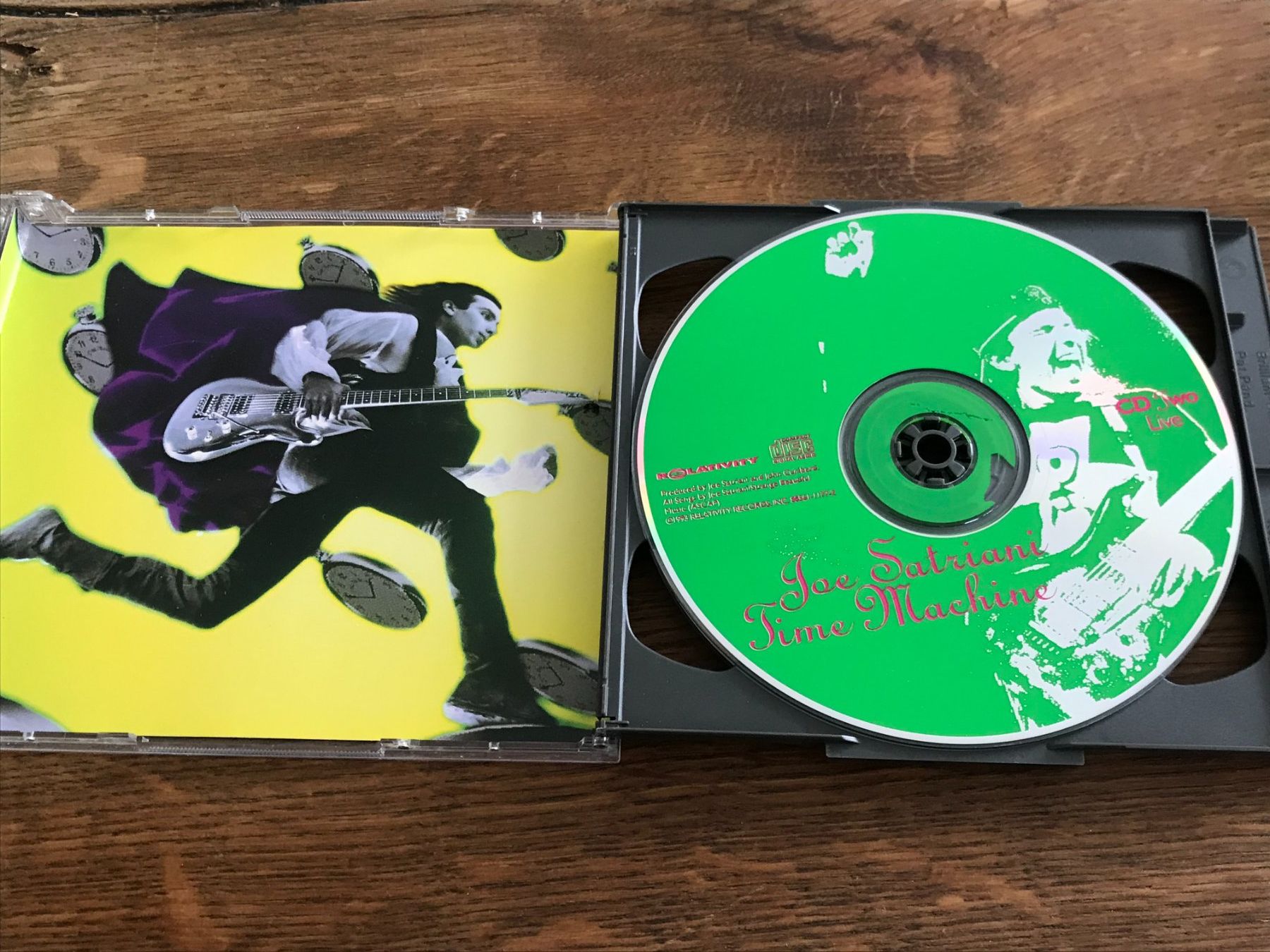 CD: JOE SATRIANI - Time Machine - 2CD – Usato da Buchs AG venduto da Archie 2