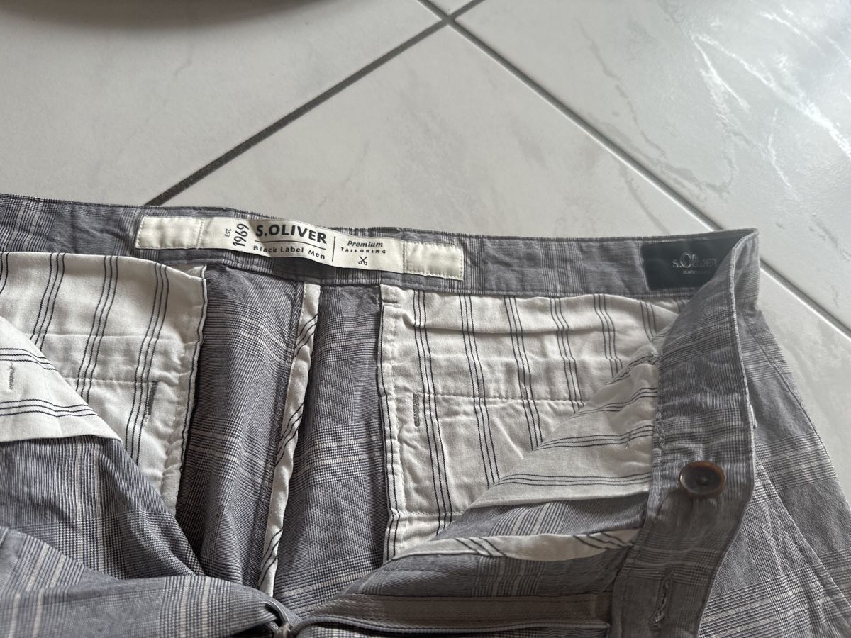 S.Oliver Pantaloni: S. Oliver Black Label Stoffhose grau Gr. 52 – Usato da Wileroltigen venduto da torro11 1