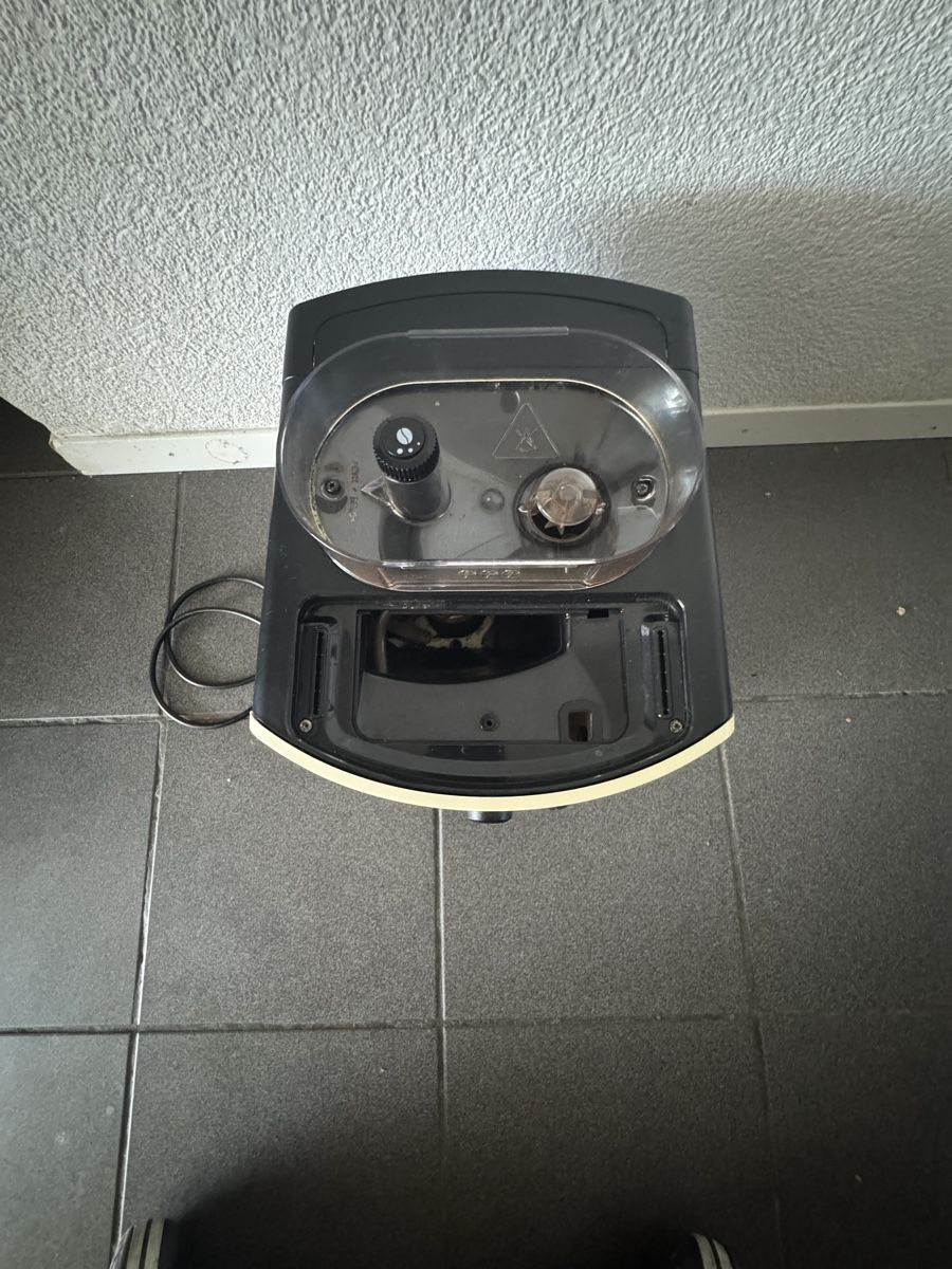 Krups Macchine per caffè & Macchine per espresso: Machine à café à grains KRUPS – Difettoso da Bulle venduto da michaelalmeida01 5
