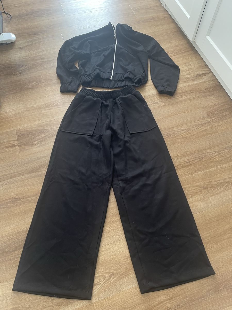 Completi & Tailleur: Schwarzer Trainingsanzug, Zweiteiler, Gr XL – Nuovo (secondo la descrizione) da Bassersdorf venduto da Sandy456 2