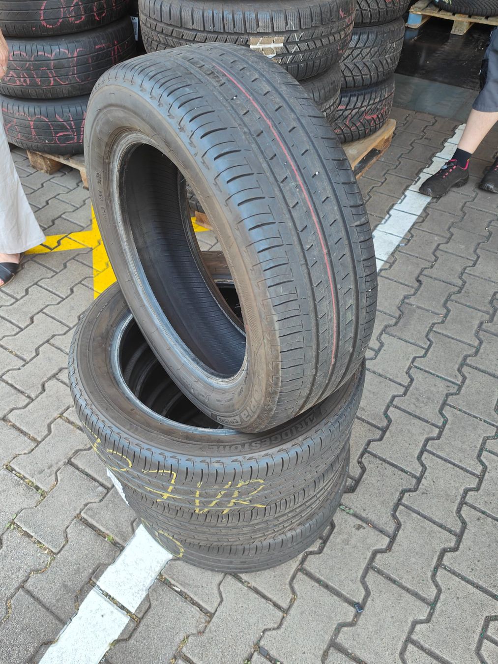Bridgestone Pneumatici & Ruote complete: Sommerreifen 195/55 R16 – Usato da Oberengstringen venduto da Reifen-Lagerverkauf
