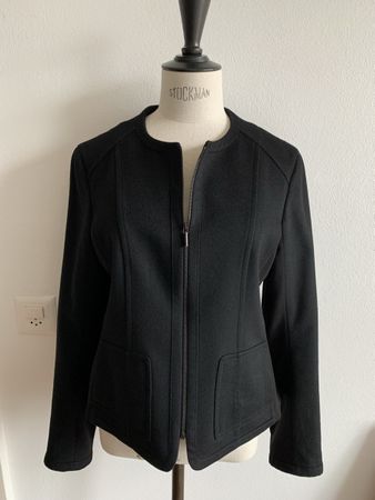 AKRIS: Eleganter schwarzer Woll-Blazer, 36