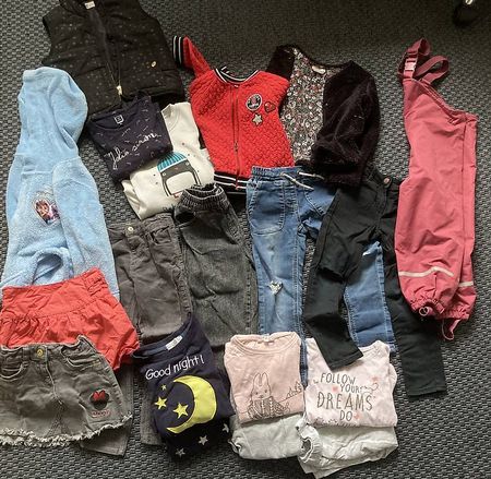 Lot vêtements taille 98-104