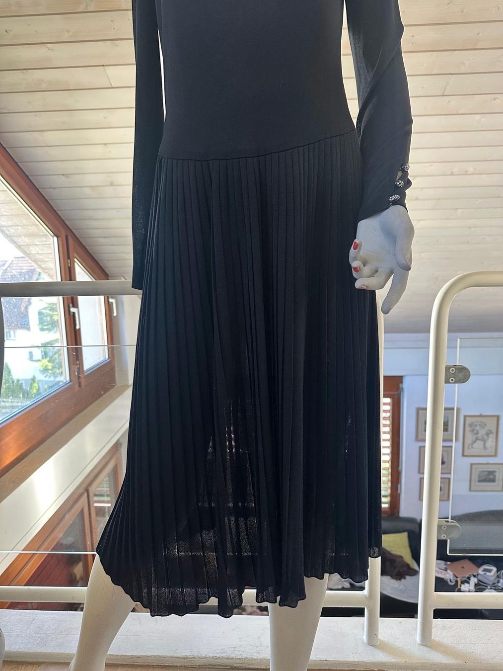 Robes: Schönes schwarzes Kleid – D'occasion à Neuhausen par Lechasseur 8