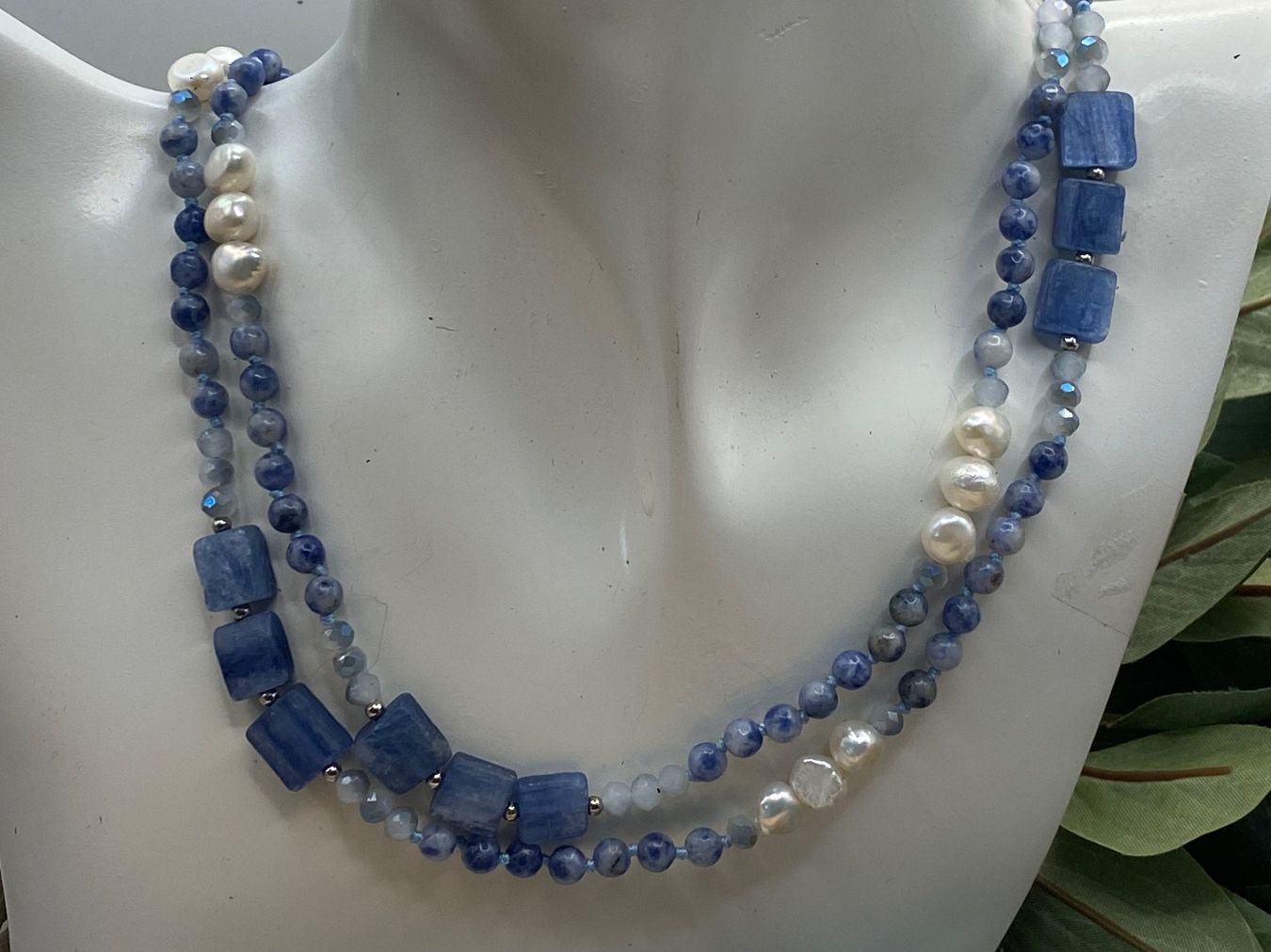Ketten: Feines und leichtes Collier Kyanit und Sodalith – Neu (gemäss Beschreibung) aus Luzern von S.Kern01 3
