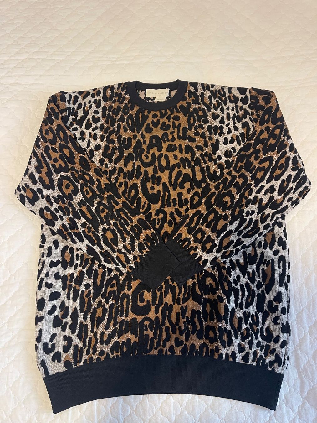 Pulls & Sweat-shirts: Pullover von Stella McCartney in Leo-Print – D'occasion à Zizers par sarah_1987