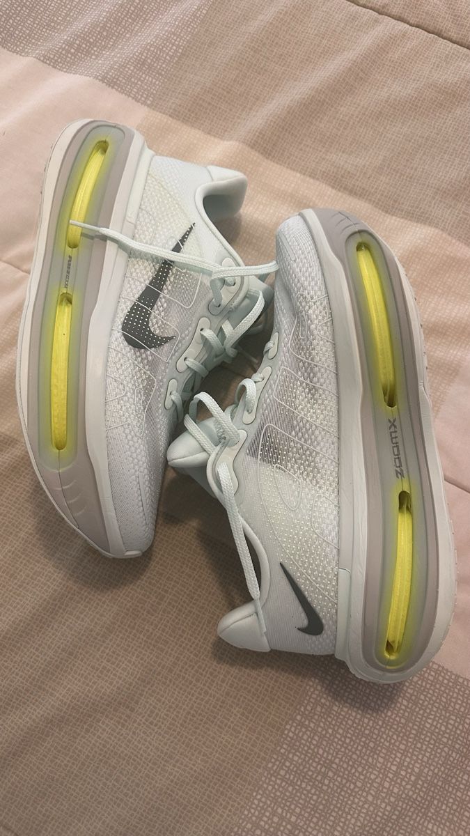 Nike Scarpe da uomo: Nike Vomero Premium Green/White – Nuovo e nell'imballaggio originale da Oberrieden venduto da jon_5cl2 1