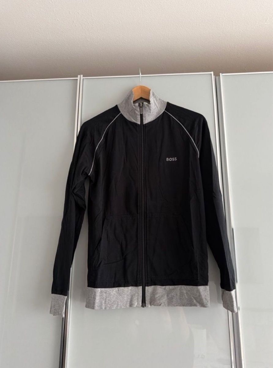 Giacche: Boss Jacke – Usato da Dübendorf venduto da Srdan90