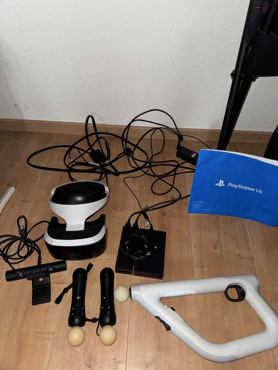 Casco VR: Casque VR, PlayStation, plus accessoires – Usato da Sonceboz-Sombeval venduto da ant_255y