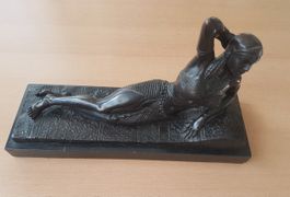 Bronze Skulptur „Kriegergöttin“ signiert A. Leonard AKTION