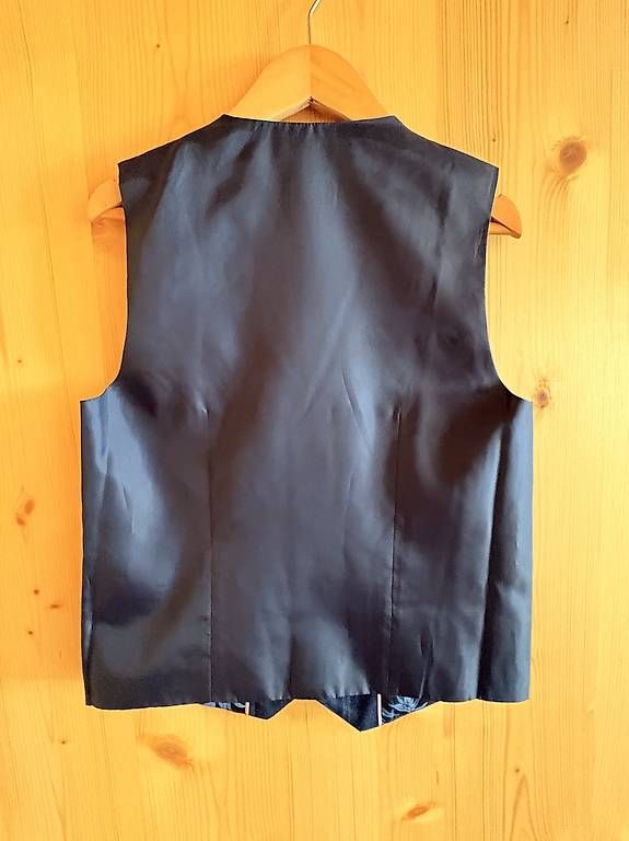 Autres vêtements garçon: Kinder Gilet Gr. 140 – D'occasion à Gebertingen par sternchen05 1