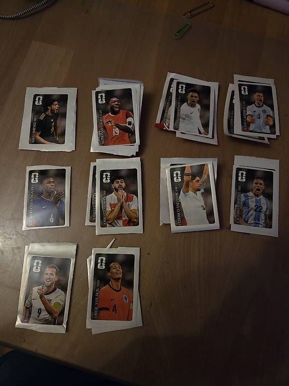Cartes à collectionner: Cola und Paninibilder – D'occasion à Ebnat-Kappel par 10camper 1
