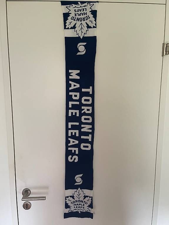 Foulards, Tücher & Schals: Toronto Maple Leafs Schal – Gebraucht aus Schwerzenbach von jaeggi1988