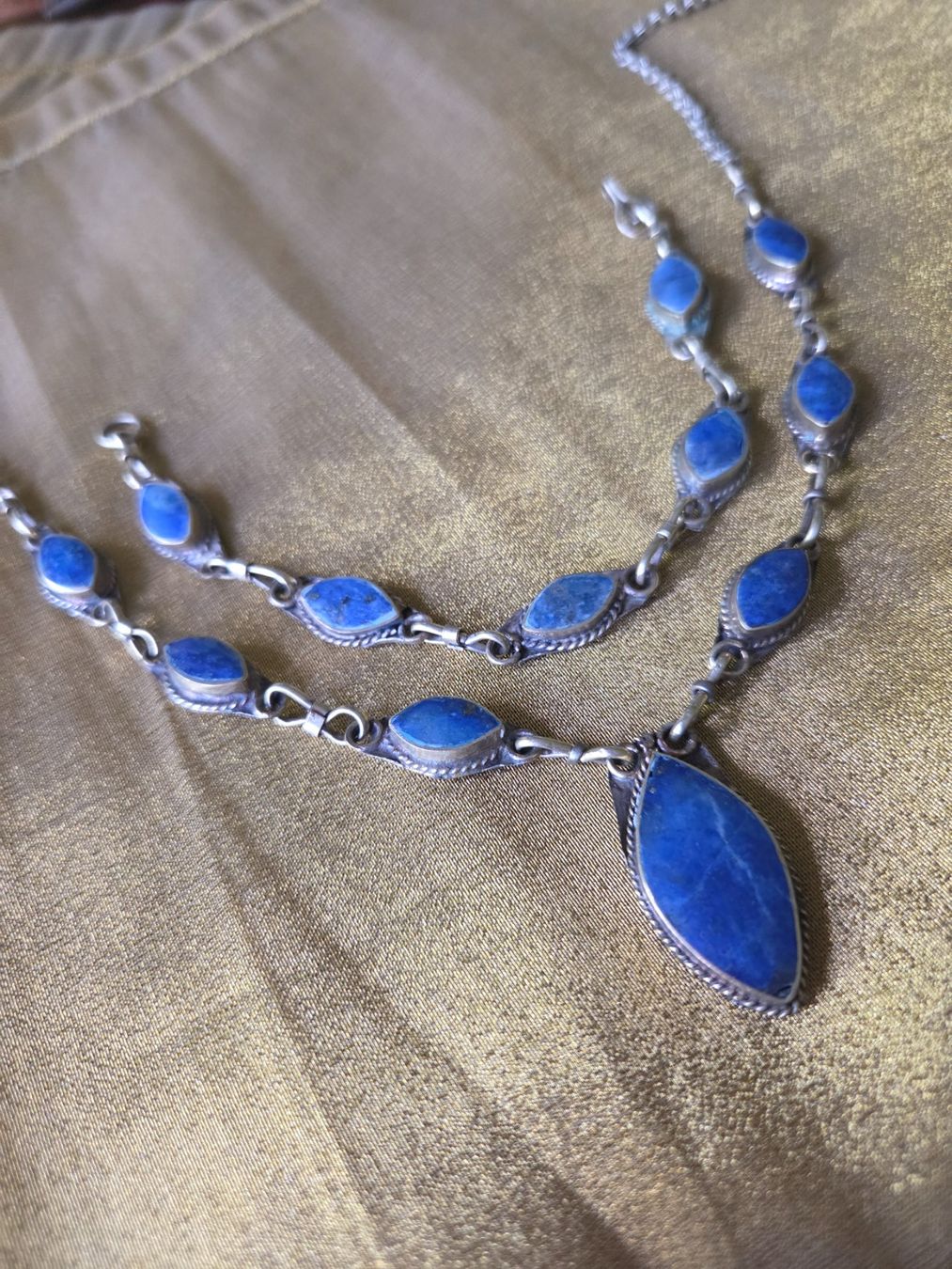 Colliers: Wunderschöne Halskette Collier mit edlem echtem Lapislazuli – D'occasion à Basel par ivoli 7