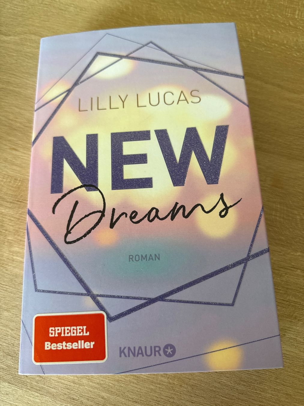 Libri: Lilly Lucas-New Dreams – Usato da Oetwil am See venduto da clobi