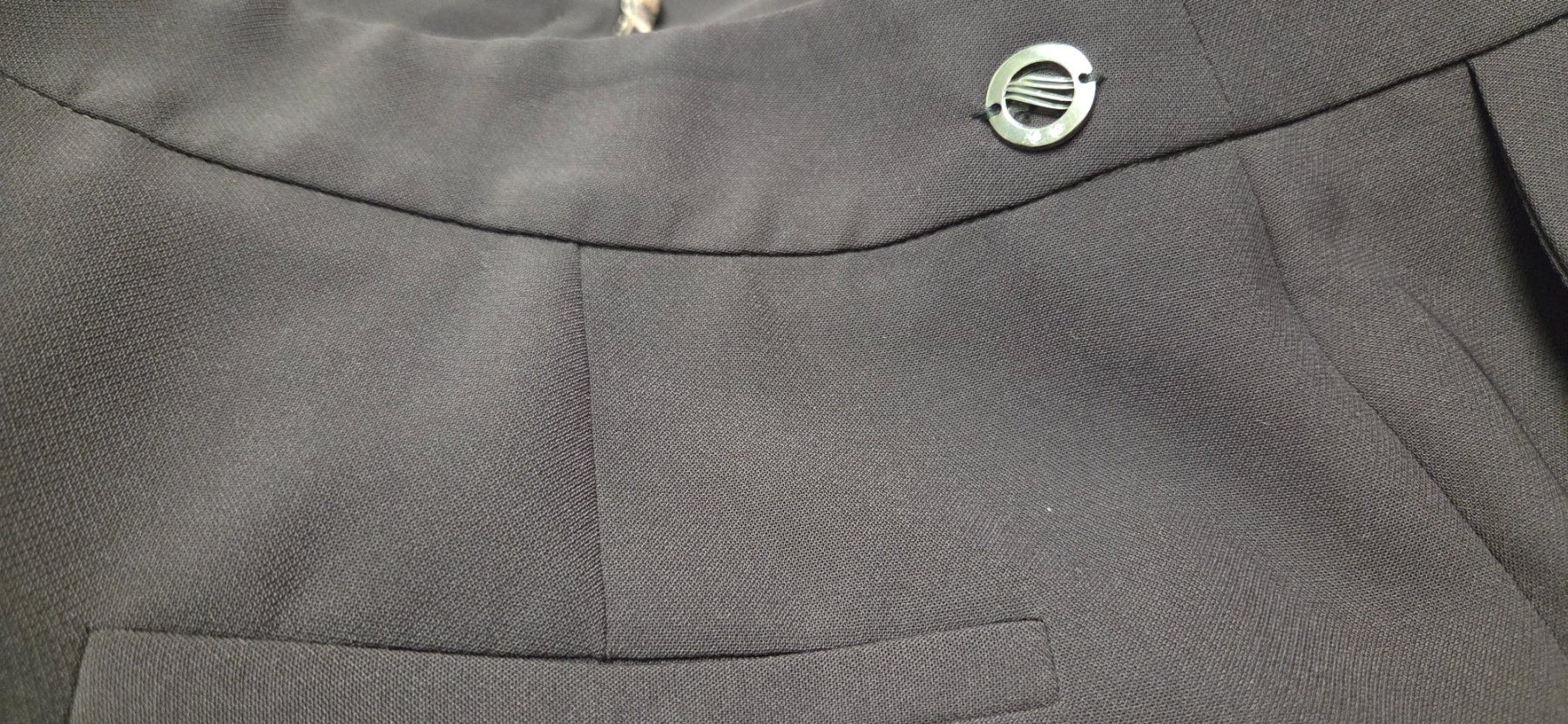 Pantaloni: Hose ANGELO MARANI Gr.42 NEU – Nuovo e nell'imballaggio originale da Wettswil venduto da doe_x6nz 6