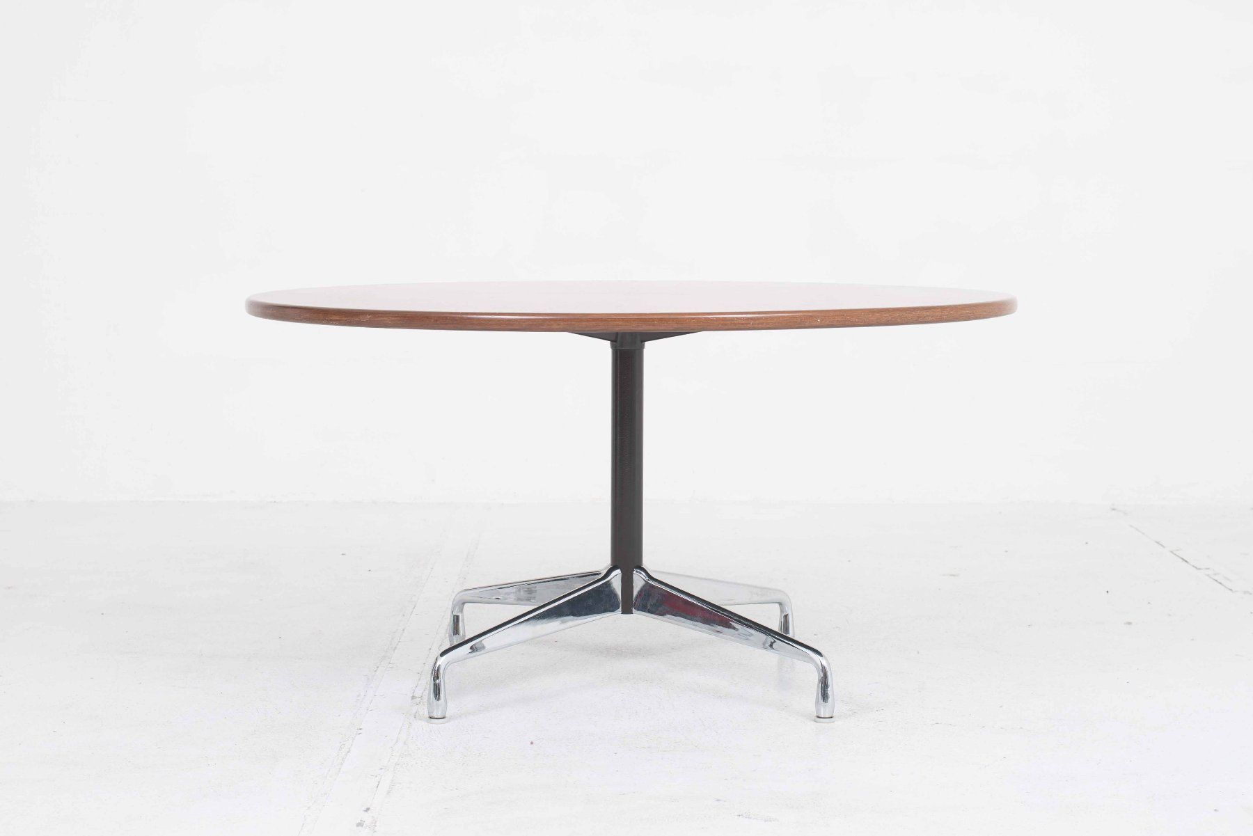 Vitra Tables: Vitra Segmented Table von Eames in Palisander - Ø 140cm – D'occasion à Zürich par STUZH38 4