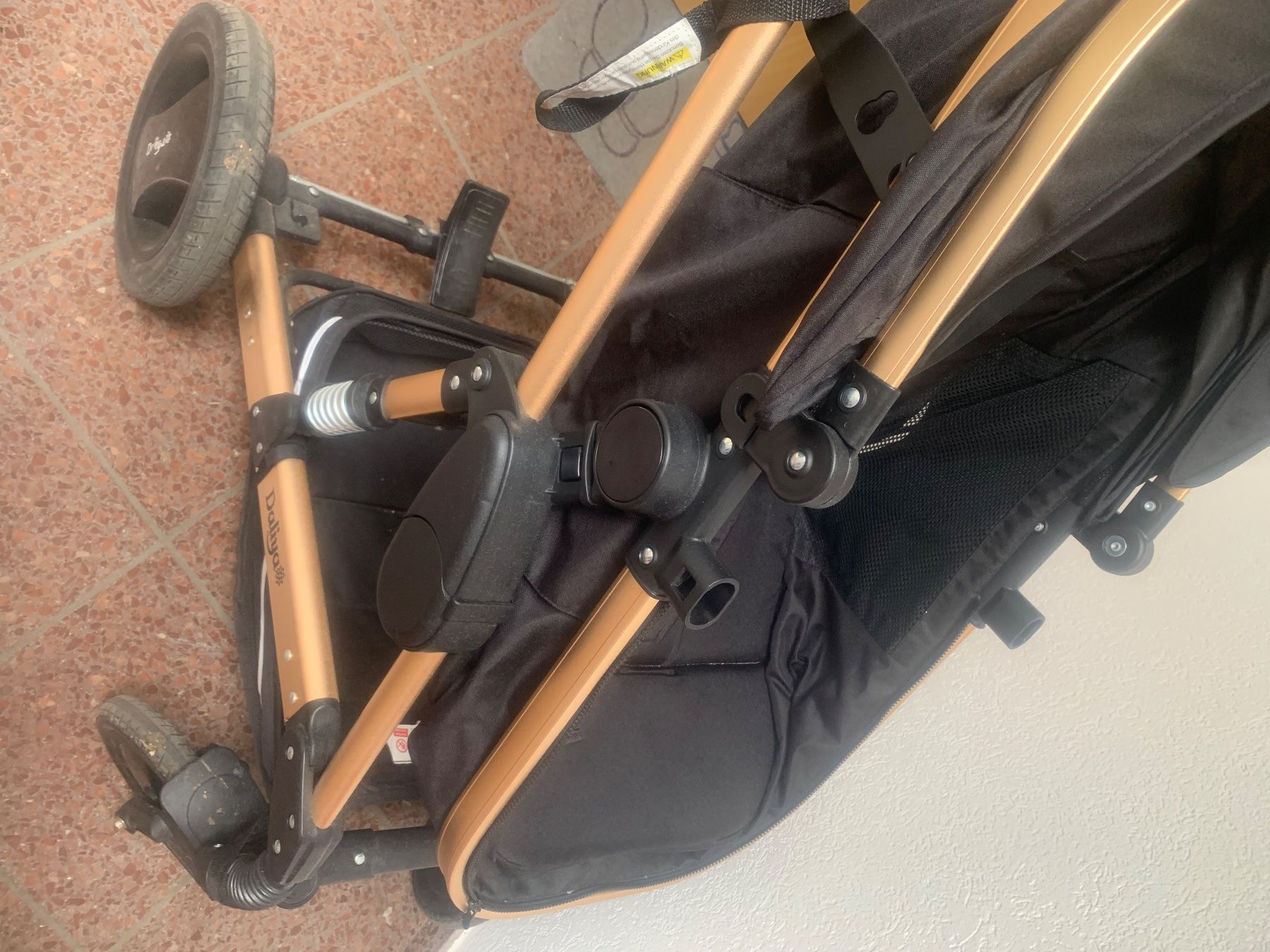 Carrozzine: Daliya 3 in 1 Kinderwagen – Usato da Basel venduto da yir_tj2l 3