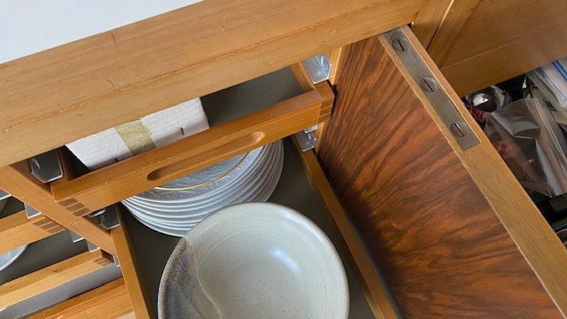 Credenze: Massivholz Design-Sideboard, 2-teilig – Usato da Windisch venduto da wolfika 2