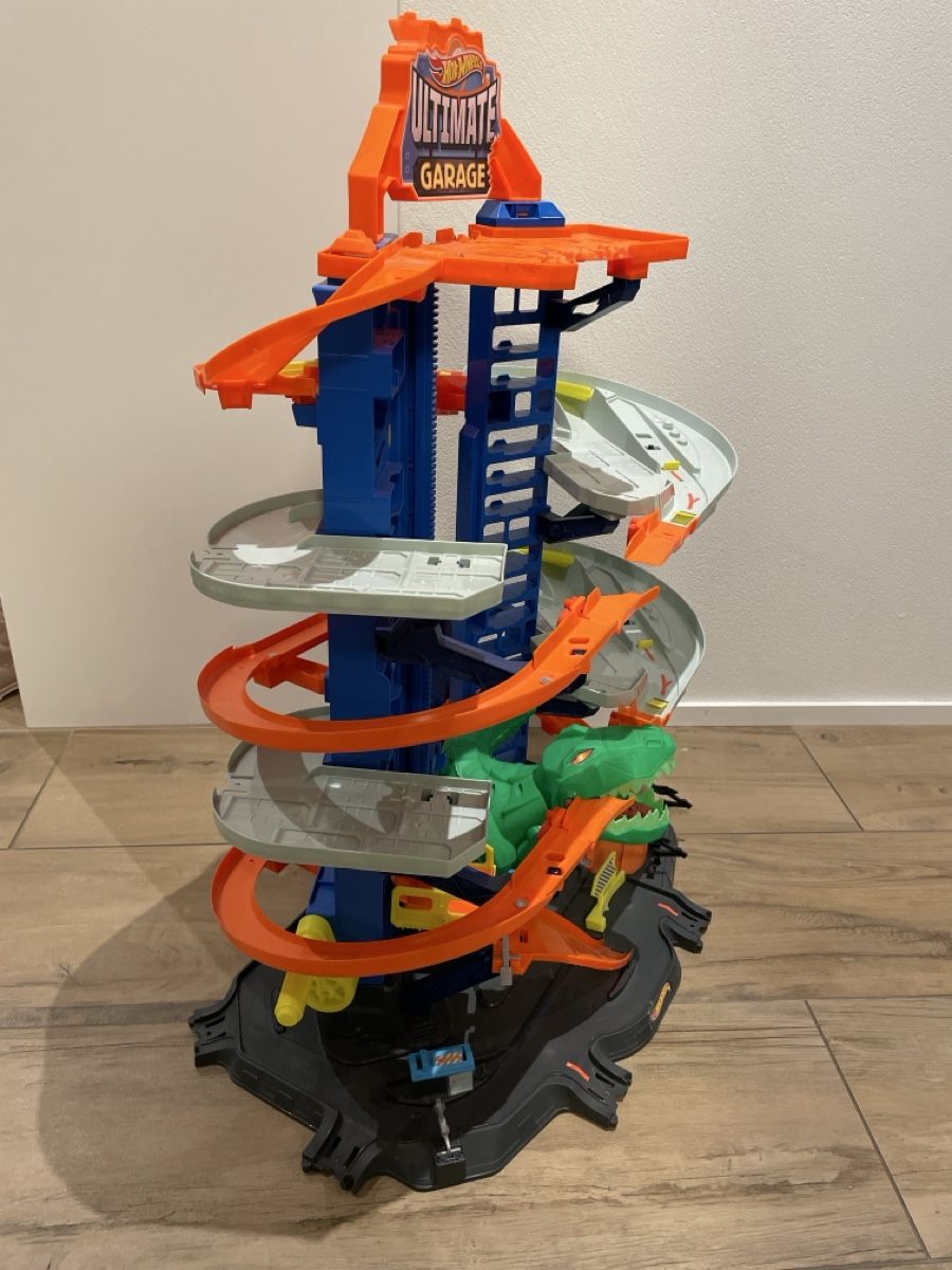 Hot Wheels Giocattoli: Hot Wheels Ultimativ Garage – Difettoso da Uznach venduto da Player6 4