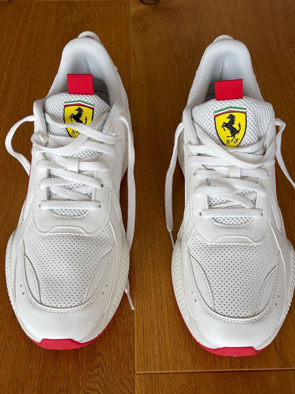 Puma Scarpe da uomo: Ferrari Sneaker Puma neu Grösse 45 – Nuovo (secondo la descrizione) da Wollerau venduto da ruge2 1