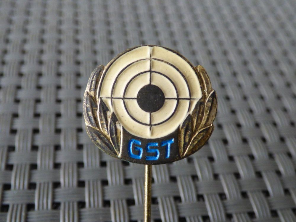 Pin/Anstecknadel von GST Schützen Kaufen auf Ricardo