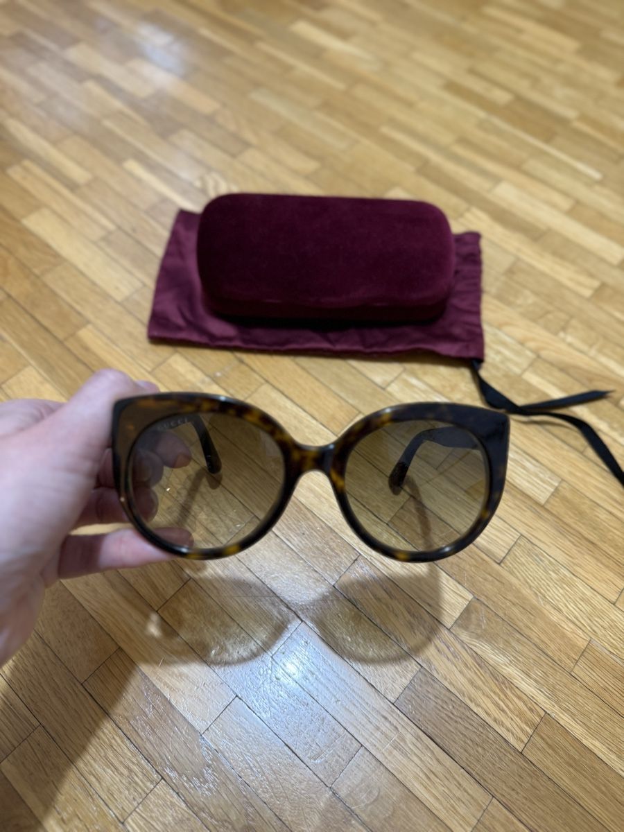 Gucci Occhiali & Lenti: Gucci sunglasses – Usato da Nyon venduto da dasha107 1