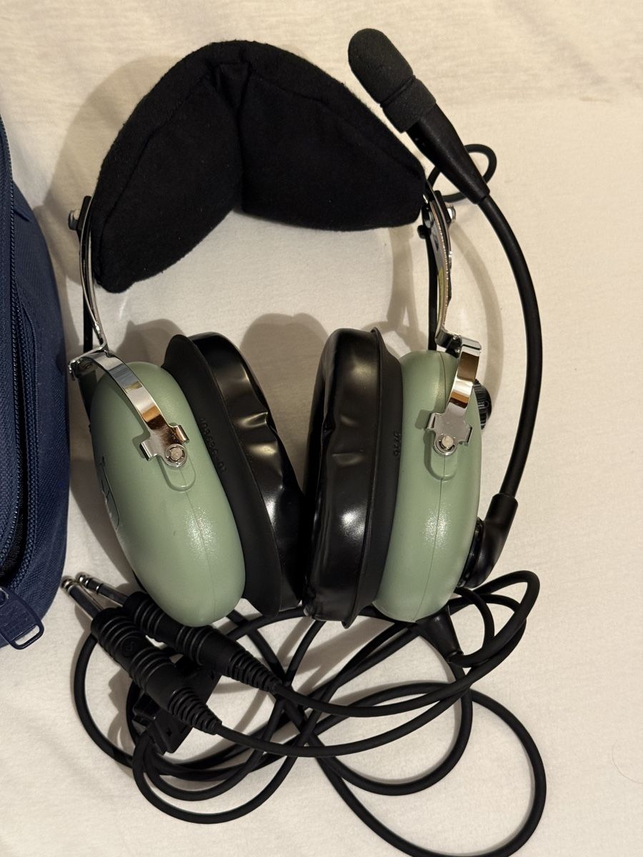 David Clark Cuffie: David Clark H10-13.4 Pilot Aviation Headset + Bag – Usato da Riazzino venduto da fasterrrpilot 1