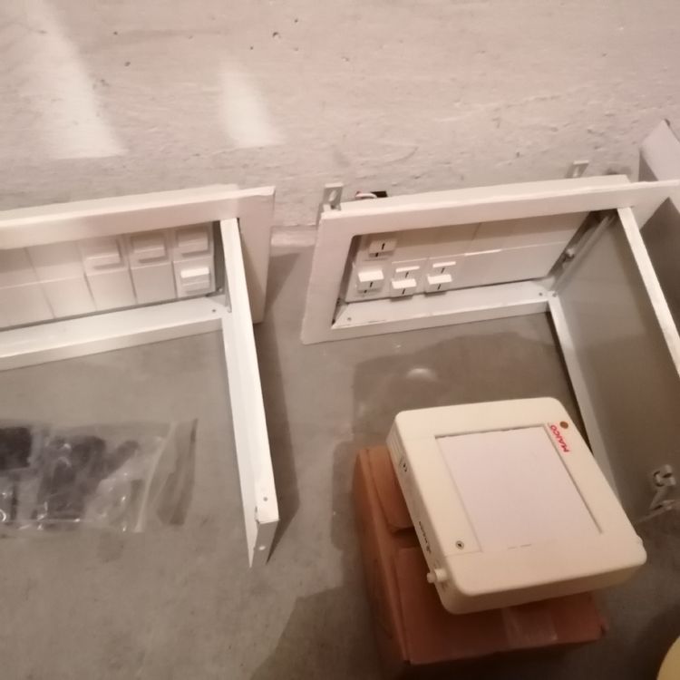 Gebrauchte und neu diverses elektro material 8