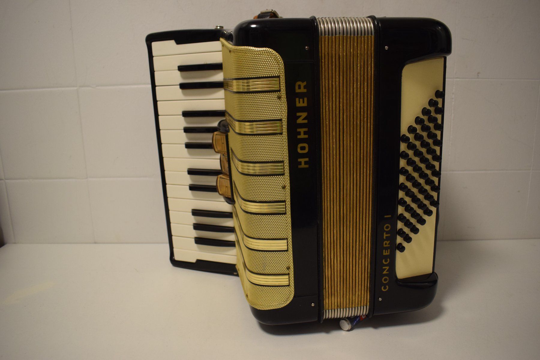 Hohner Strumenti musicali: Akkordeon chromatisch Hohner Concerto I – Usato da Zürich venduto da baumusik 6