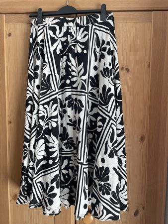 Damenrock Maxi Gr M NEU