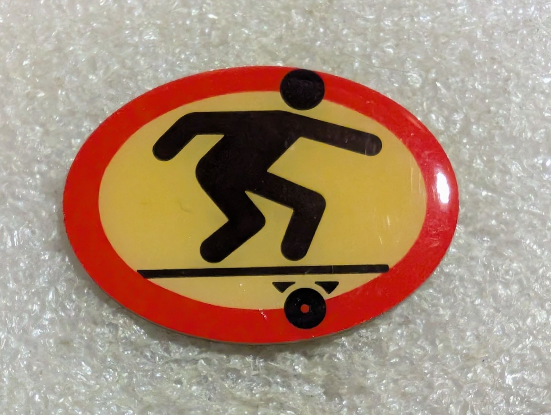 Placchette & Badge: Ansteckpin 93: – Usato da Oppligen venduto da Pin-Fall-Shop