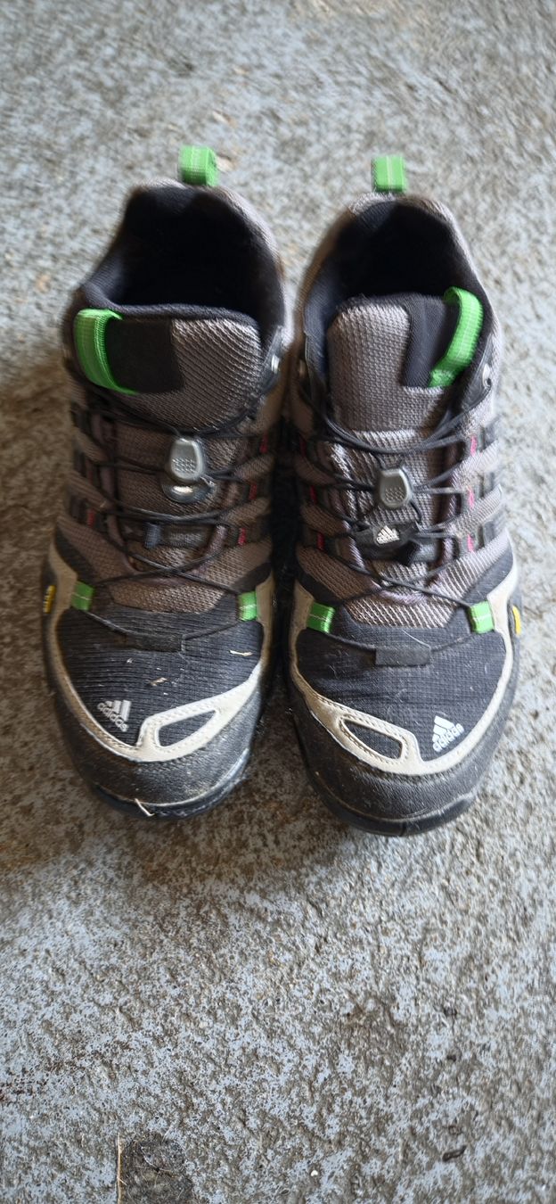 Adidas Herrenschuhe: Adidas Terrex Wanderschuhe Grösse 40.5  – Gebraucht aus St.Gallenkappel. von mt23101984
