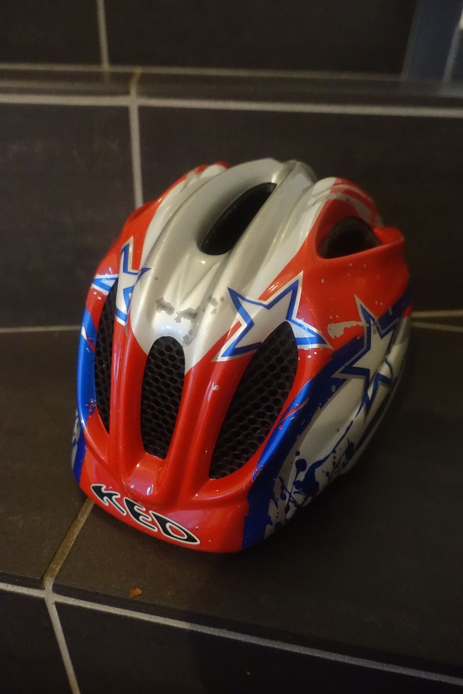 Caschi: Kindervelohelm KED (Gr. 46-51cm) – Usato da Aristau venduto da Padelino 1