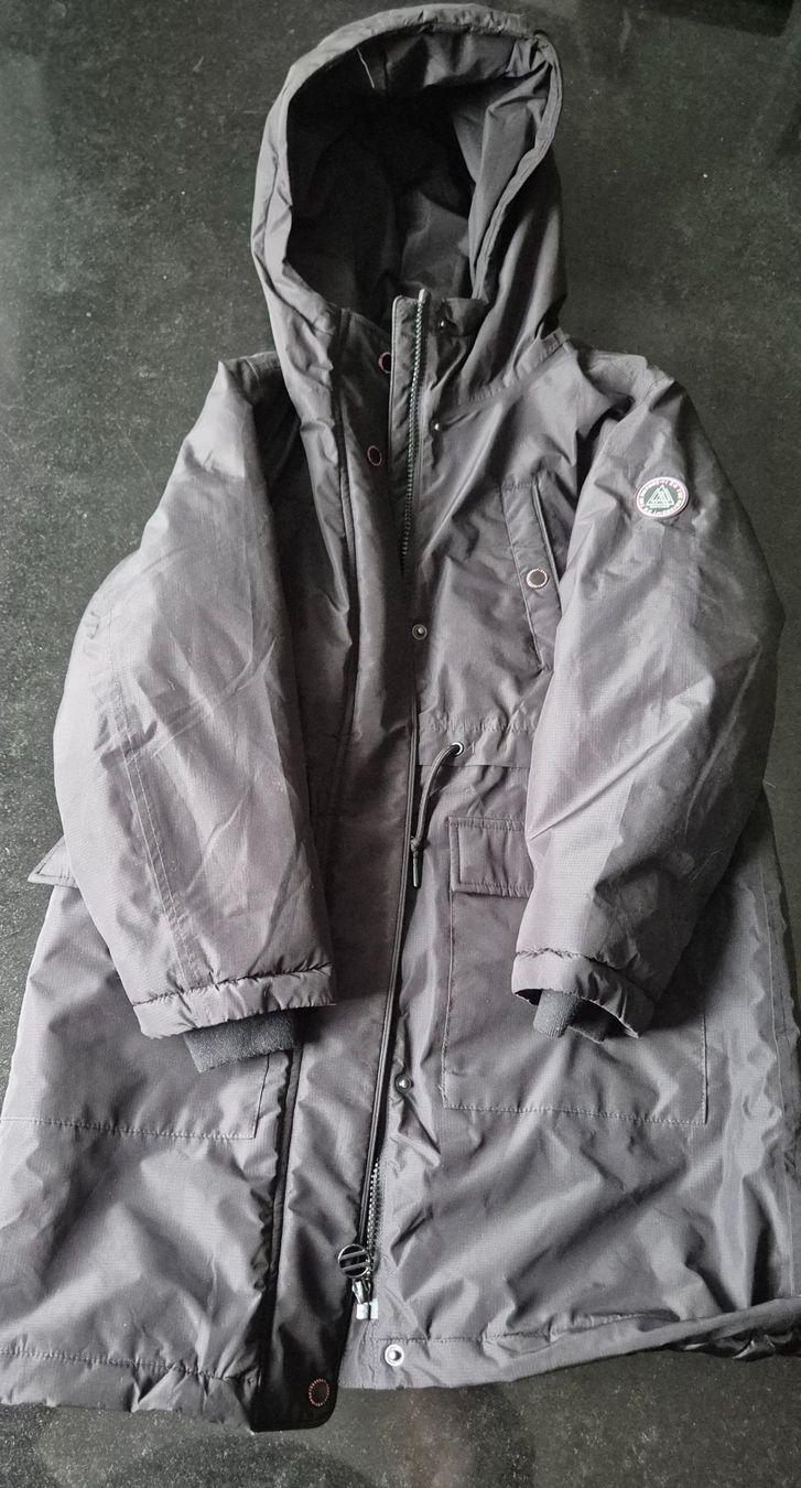 Giacche & Cappotti: Kinder Jacke . 128  8jahre – Usato da frauenfeld venduto da Eflygraffity 1