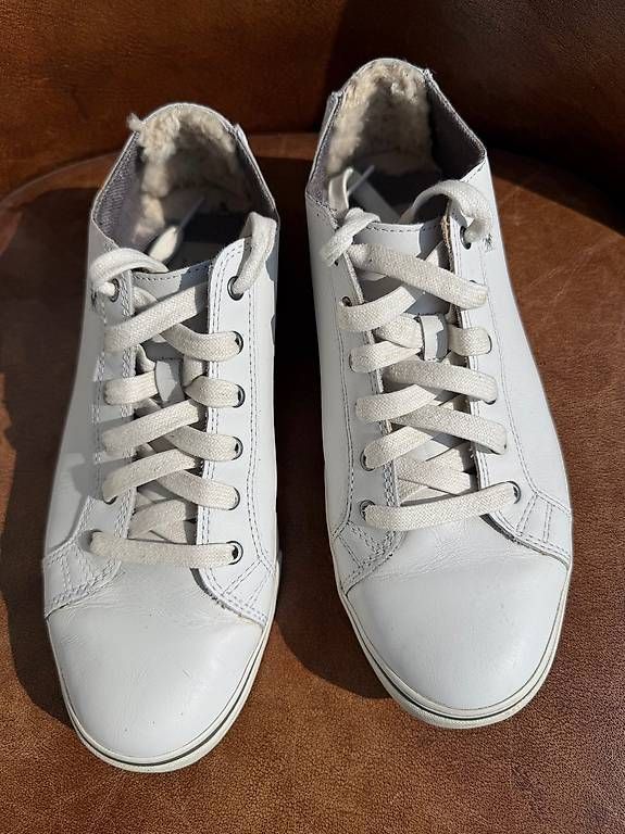 Ugg Chaussures hommes: UGG Sneaker Leder – Neuf (Voir description) à Hünikon par Grand7 4