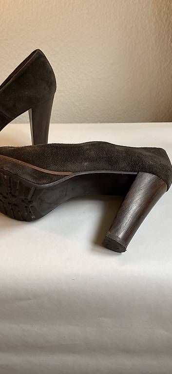 Scarpe da donna: Braune Zinda Wildlederpumps Gr. 40 – Usato da Zürich venduto da asc_72wl 2