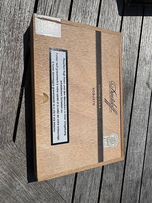 Sigari: Davidoff Dominicana Robusto 2014 Zigarren – Usato da kreuzlingen venduto da hel_v9zj 4