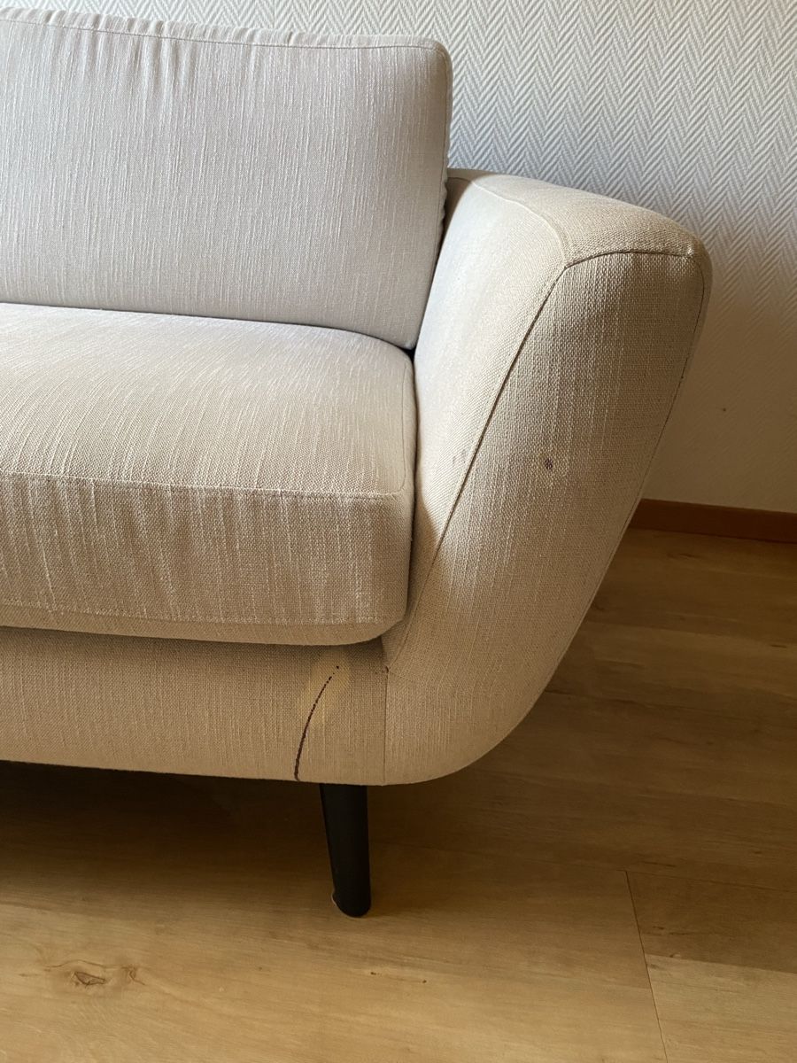 Divani: Weisses Sofa mit Hocker – Usato da Gipf-Oberfrick venduto da tim_2mkl 5
