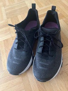 UYN Scarpe da uomo: uyn Schuhe Gr. 41, NEU! – Nuovo (secondo la descrizione) da Walenstadt venduto da ricamul
