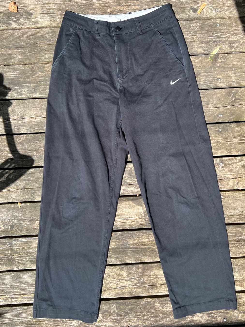 Nike Pantaloni: Nike Stoffhose – Usato da Häfelfingen venduto da jul_g7r8