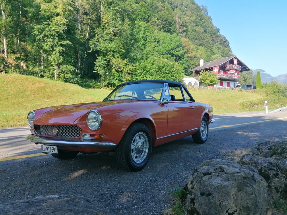 Fiat 124 Spider 1800 JG 1971 Rosa Etrusco