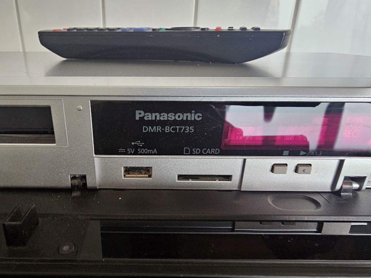 Panasonic Lettore multimediale & Streamer: Panasonic DMR-BCT735 Blu-ray Recorder - – Usato da Zürich venduto da sne.swiss 1