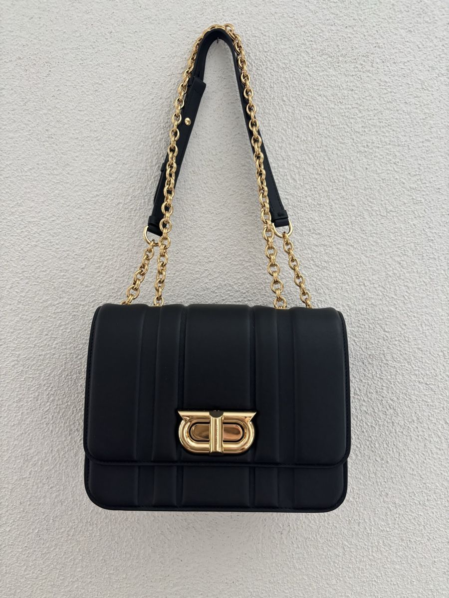 Borse da donna: Ferragamo Gancini Mittelgrosse Schultertasche – Nuovo (secondo la descrizione) da Horgen venduto da andi_078 1