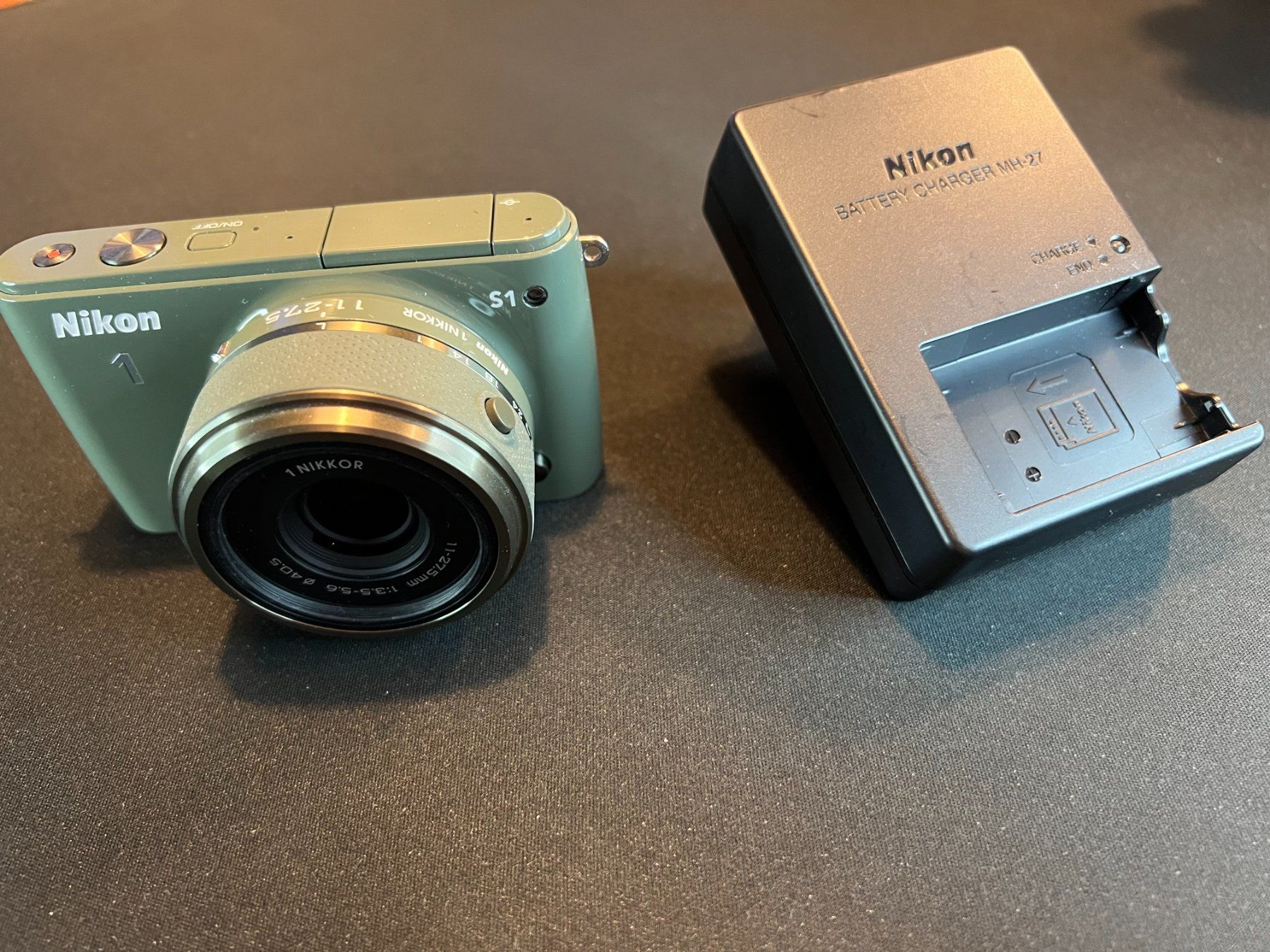 Nikon Kamera: Nikon S1 mit Objektiv – Gebraucht aus Uster von Stoessda 1
