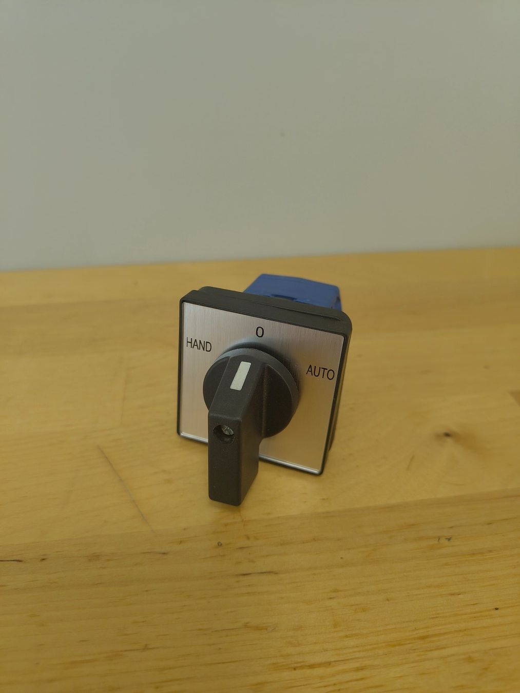 Interruttori: Krais & Naimar Hand 0 Auto Drehschalter CG8 – Usato da Emmenbrücke venduto da BlSi 1
