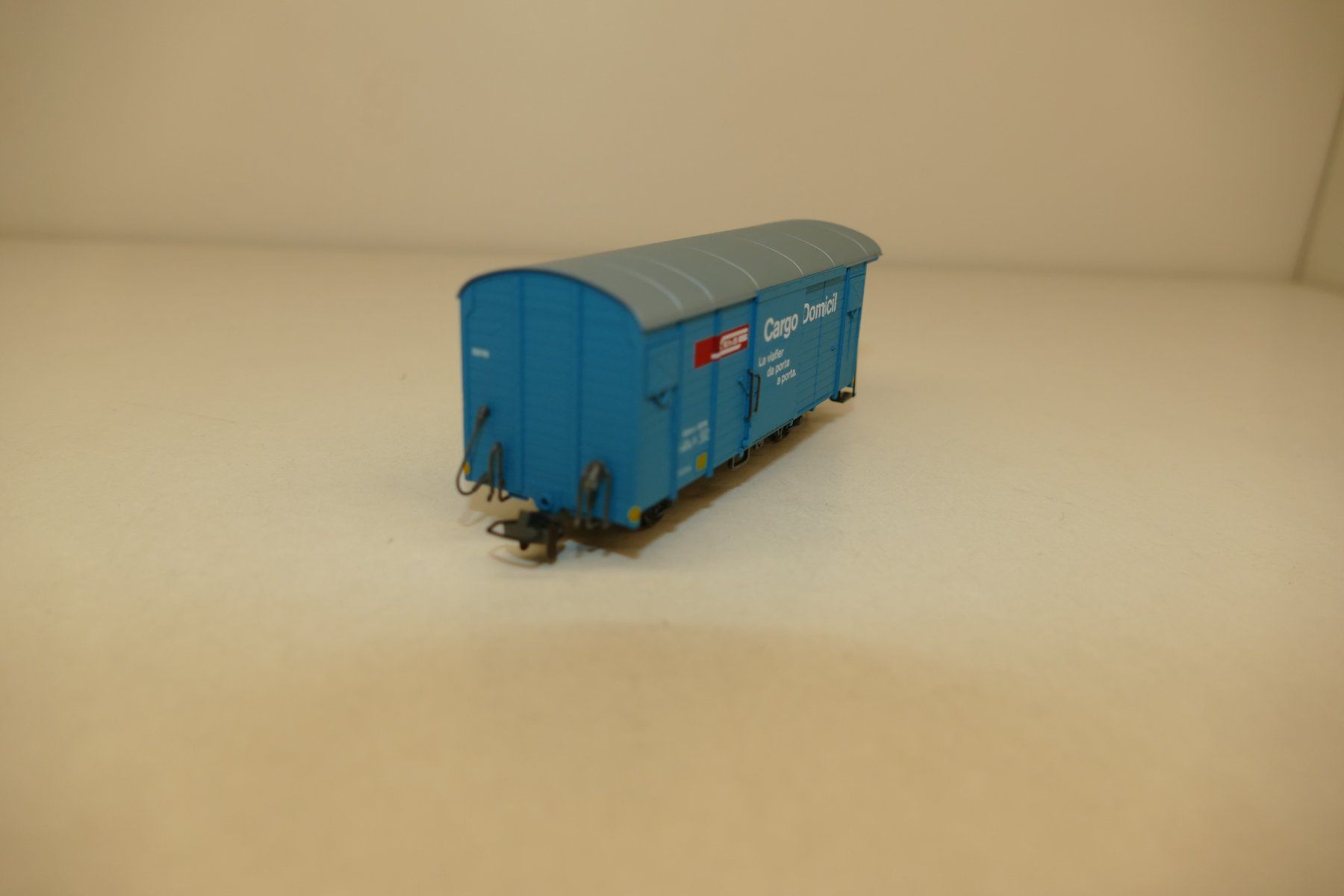 Bemo Modelleisenbahnen: Bemo H0m: RhB Güterwagen Cargo Domizil – Neu (gemäss Beschreibung) aus Niederhasli von rail-duerst 4